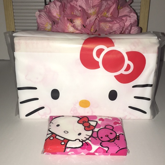 Hello Kitty Face Mask & Tissue (small & large) - Picture 2 of 15